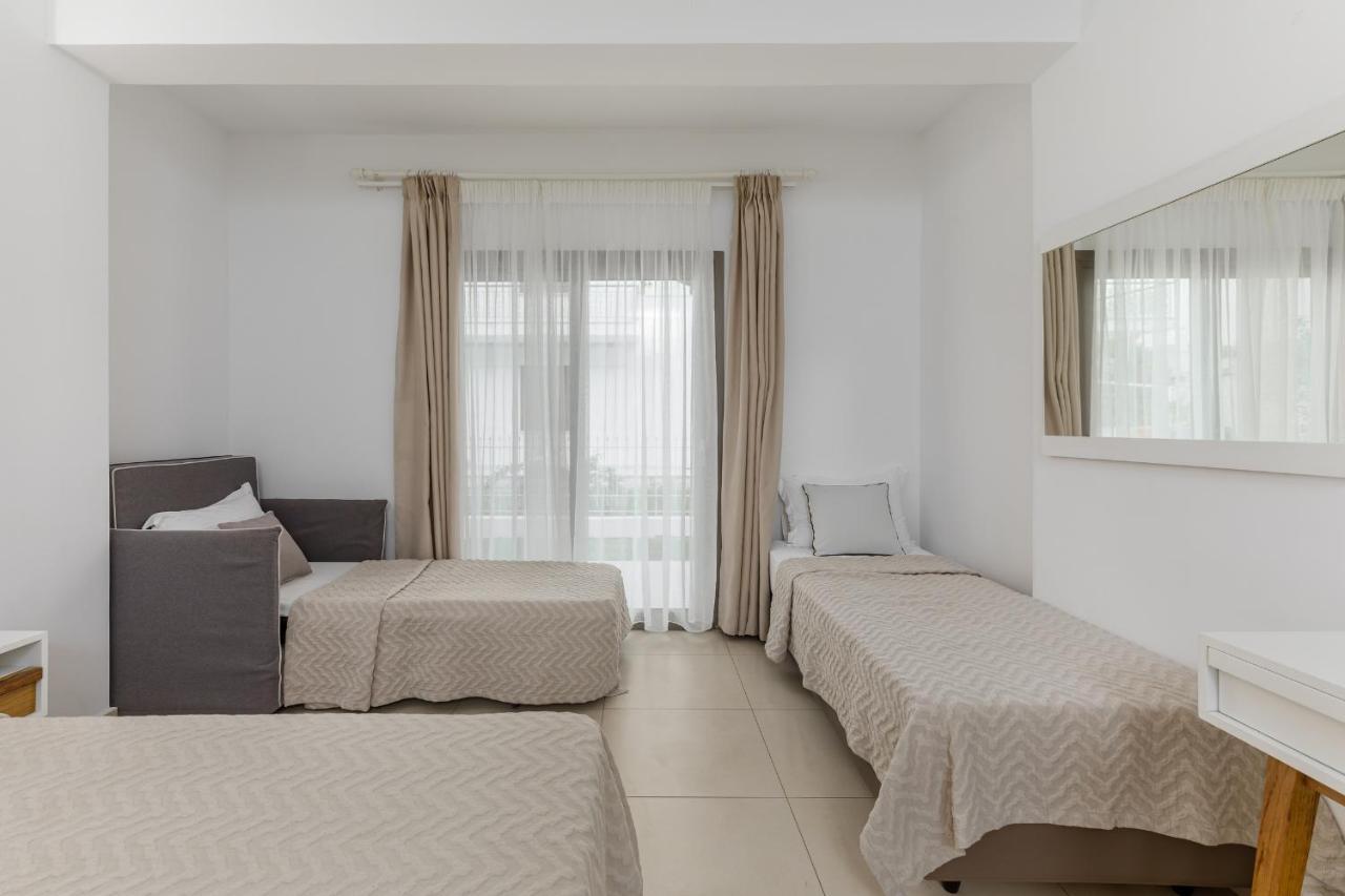 Stavros Beach Hotel エクステリア 写真