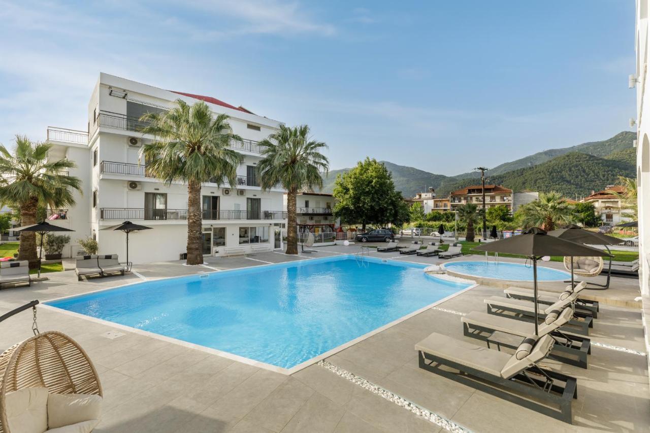 Stavros Beach Hotel エクステリア 写真