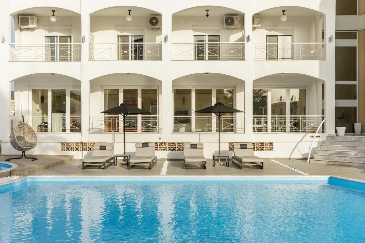 Stavros Beach Hotel エクステリア 写真