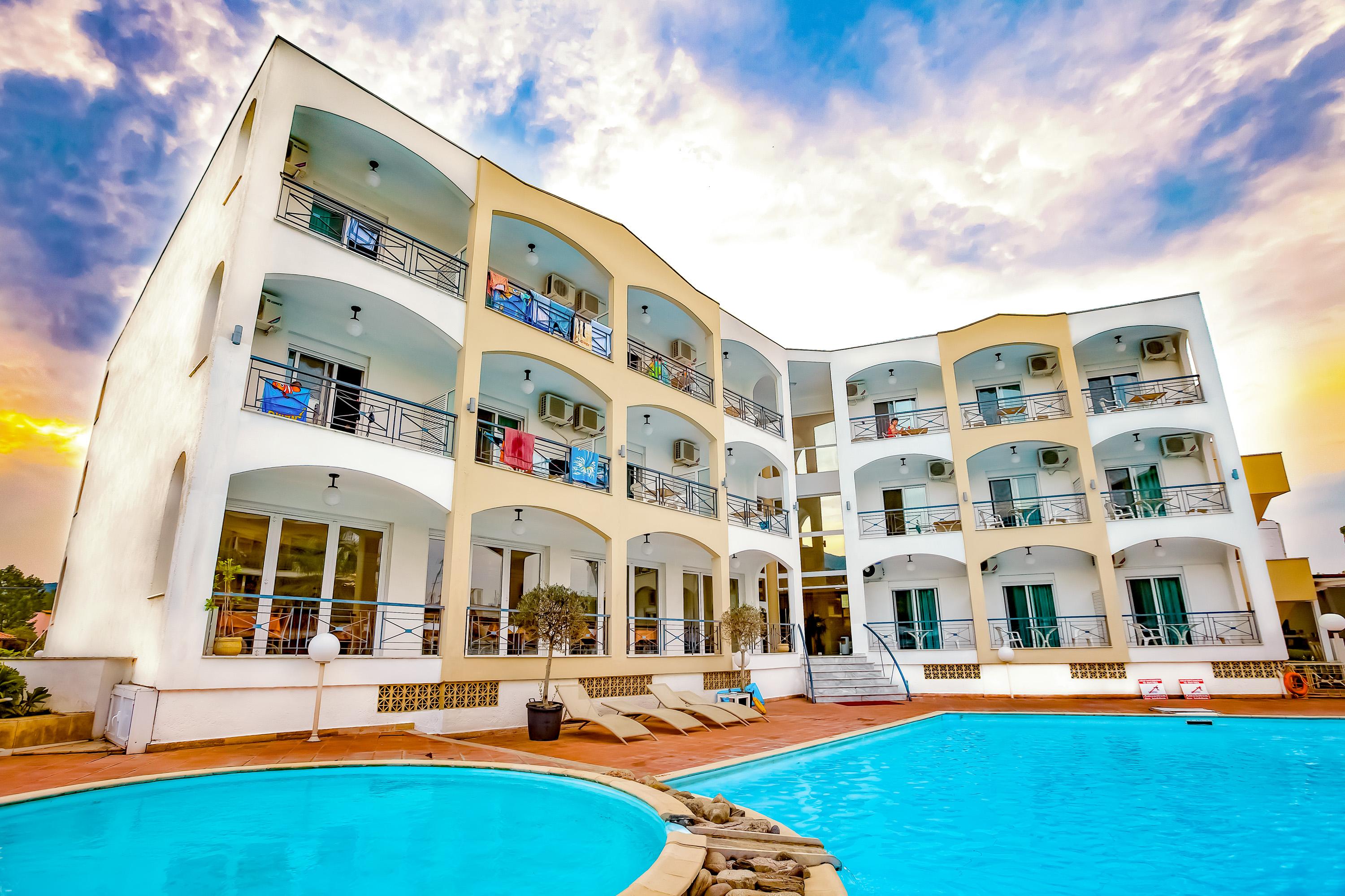 Stavros Beach Hotel エクステリア 写真