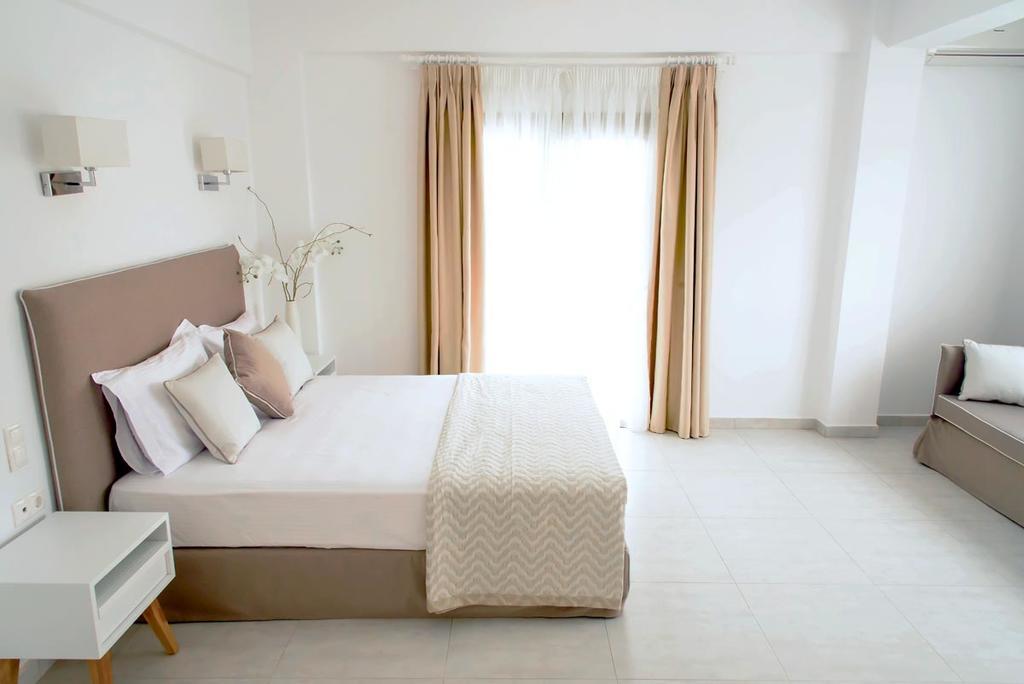 Stavros Beach Hotel エクステリア 写真